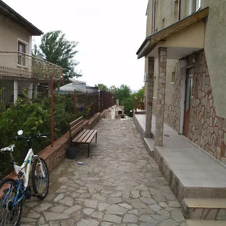Apartment Ул. Братя Господинови 2
