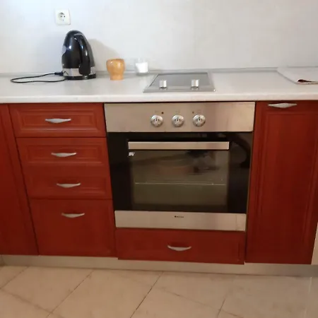 Apartment Ул. Братя Господинови 2 *